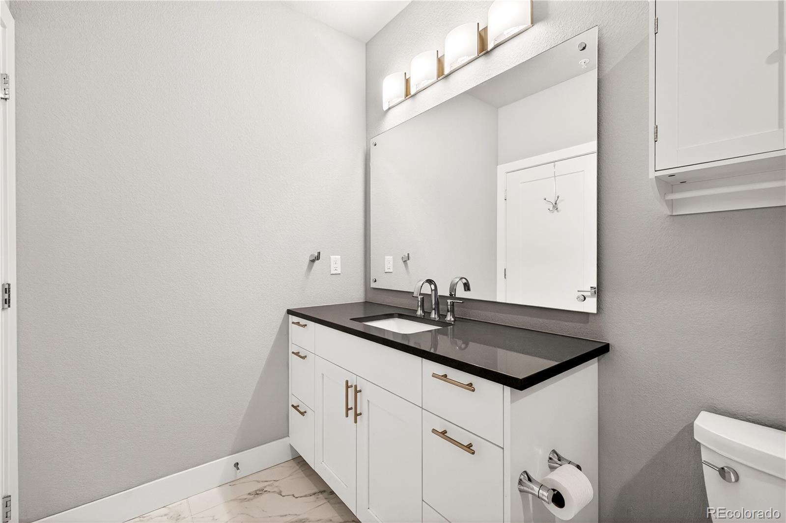 6618 E Lowry Boulevard Unit: 110