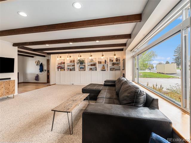 7105 Dover Way