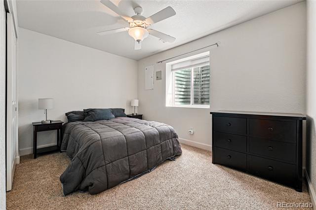 1063 Roslyn Court