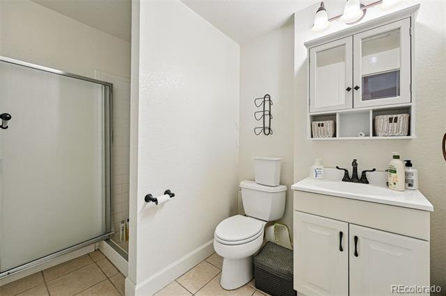 1063 Roslyn Court