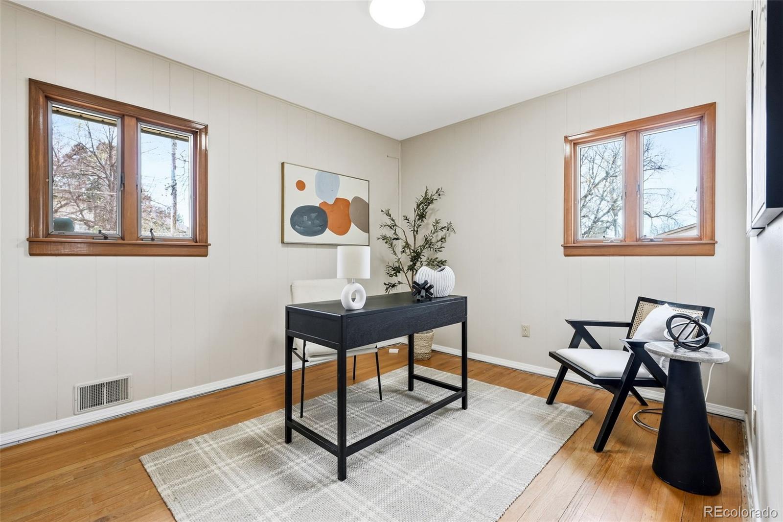 3240 S Lowell Boulevard