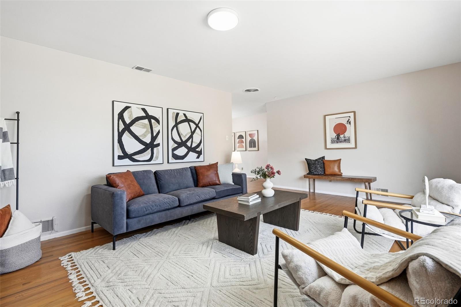 3240 S Lowell Boulevard