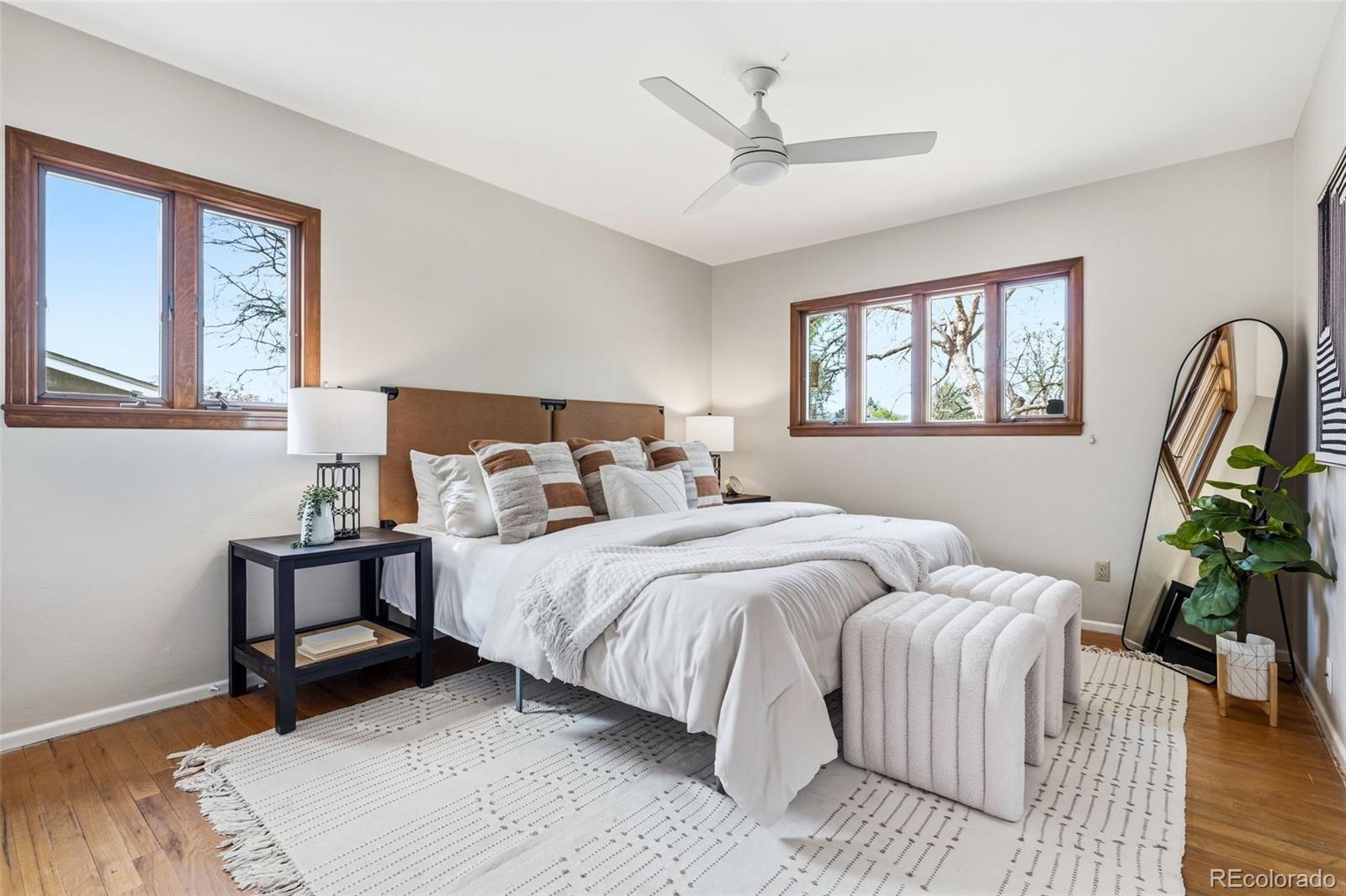 3240 S Lowell Boulevard