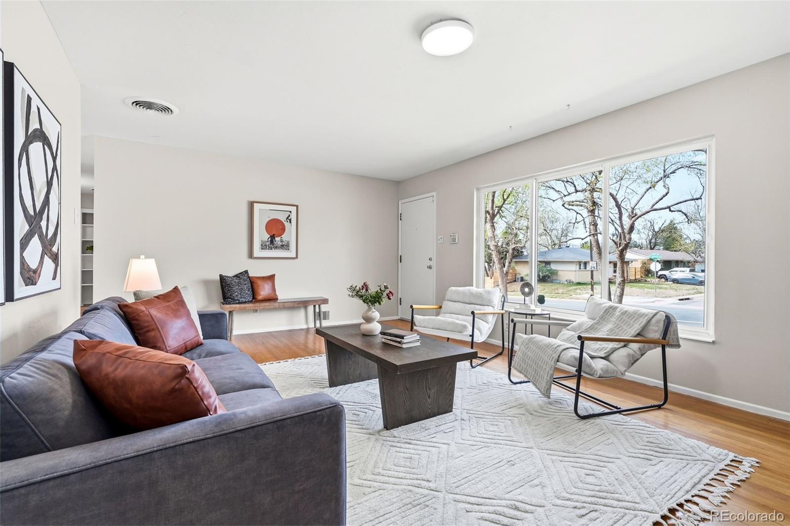 3240 S Lowell Boulevard