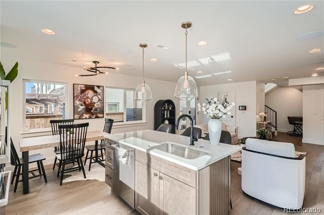 849 N Elm Street Unit: 2