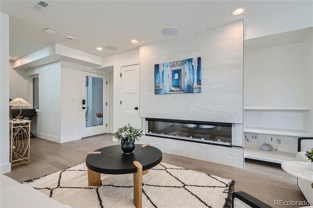 849 N Elm Street Unit: 2