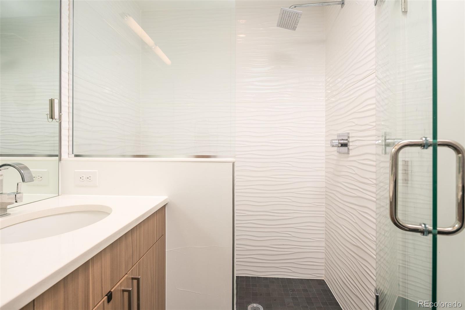 1616 Irving Street Unit: 4