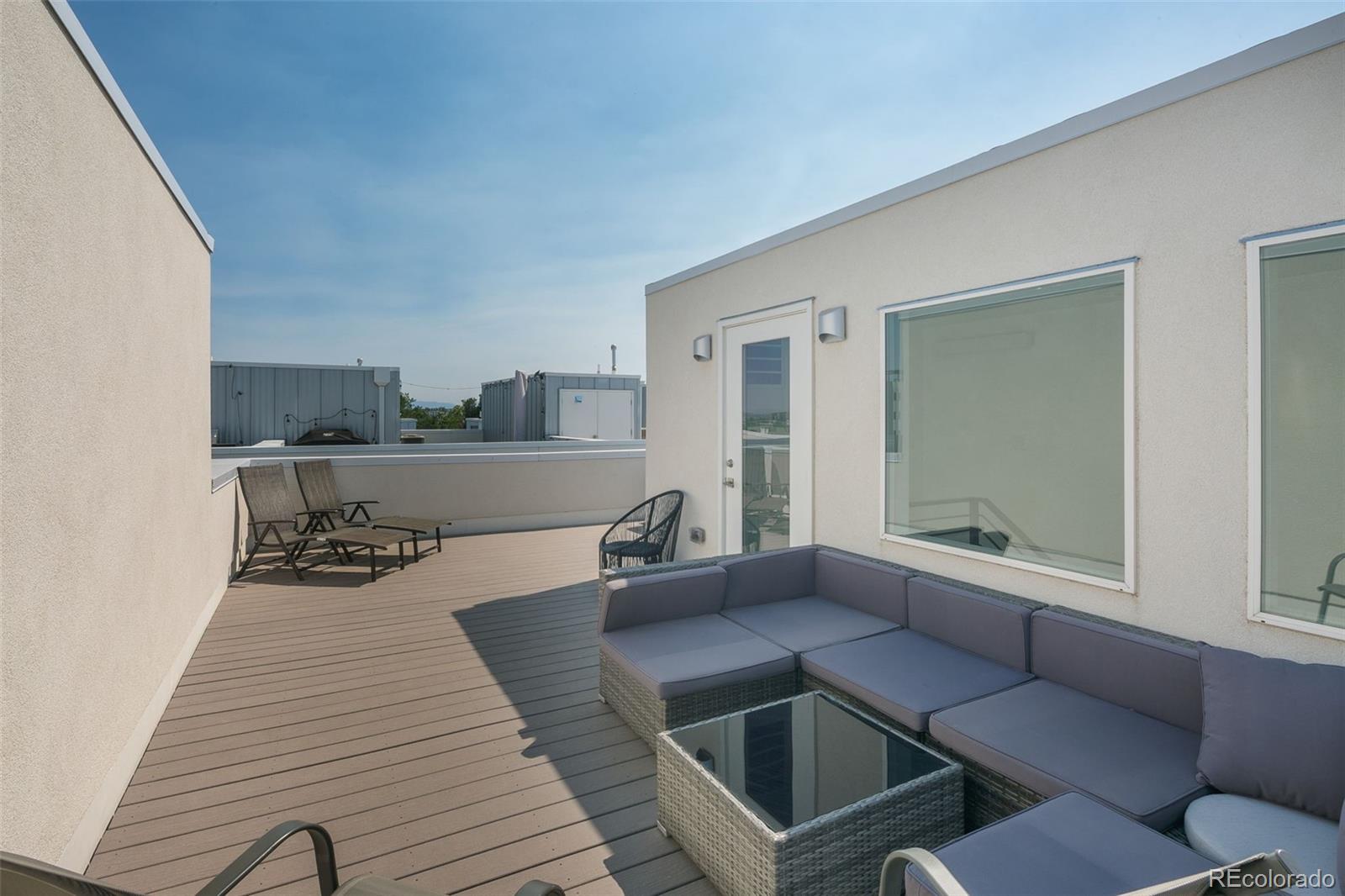 1616 Irving Street Unit: 4