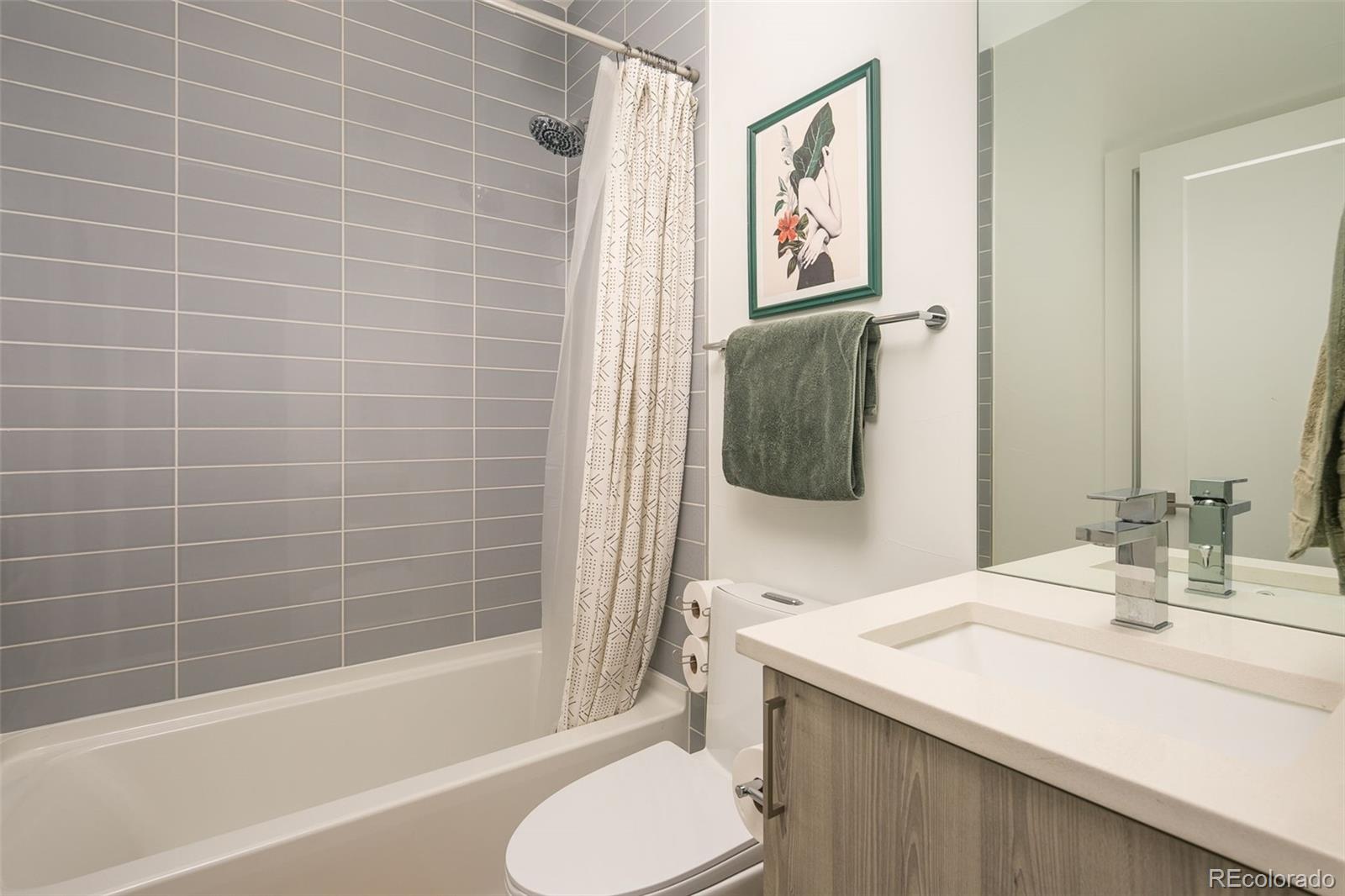 1616 Irving Street Unit: 4