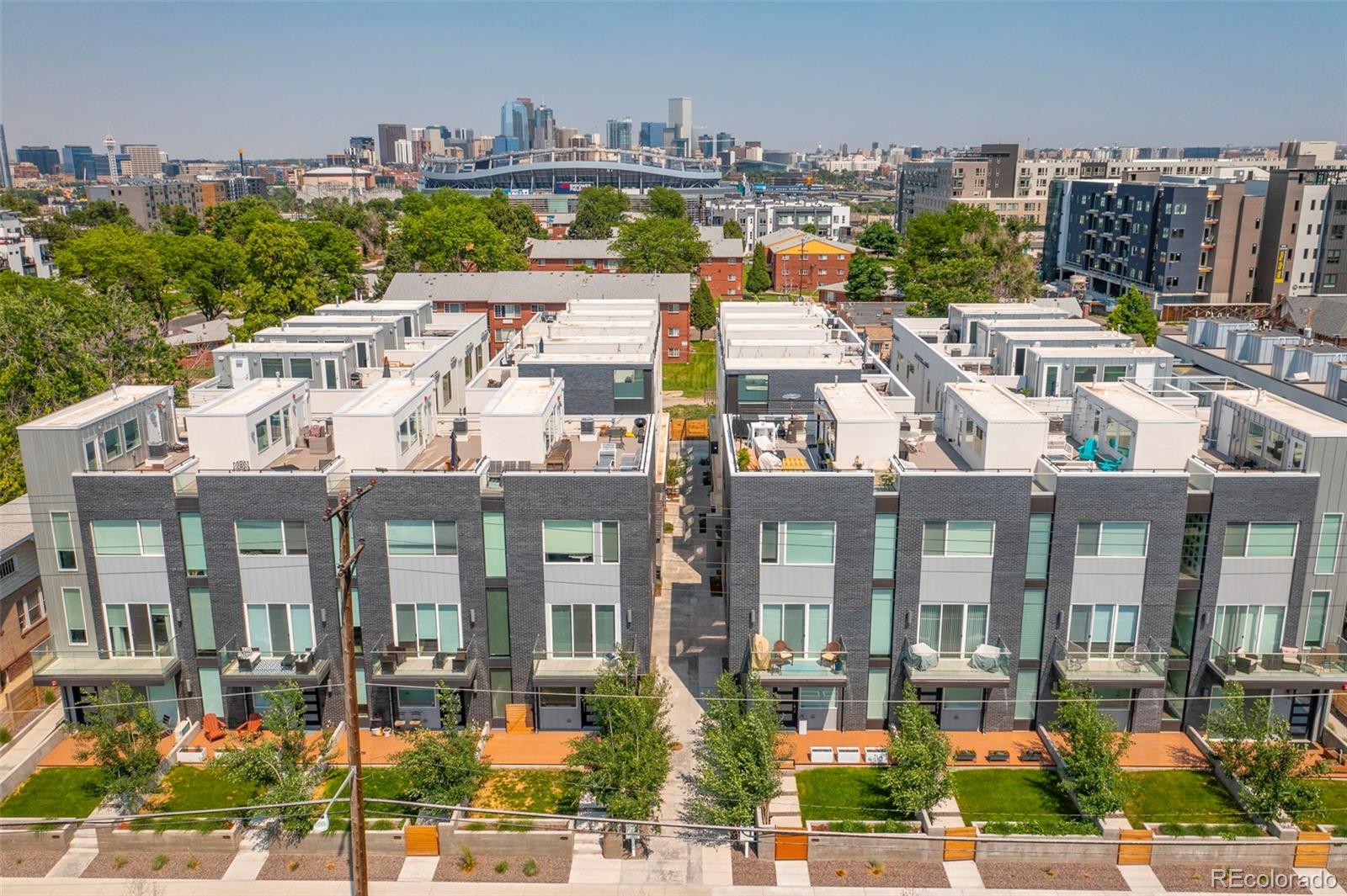 1616 Irving Street Unit: 4