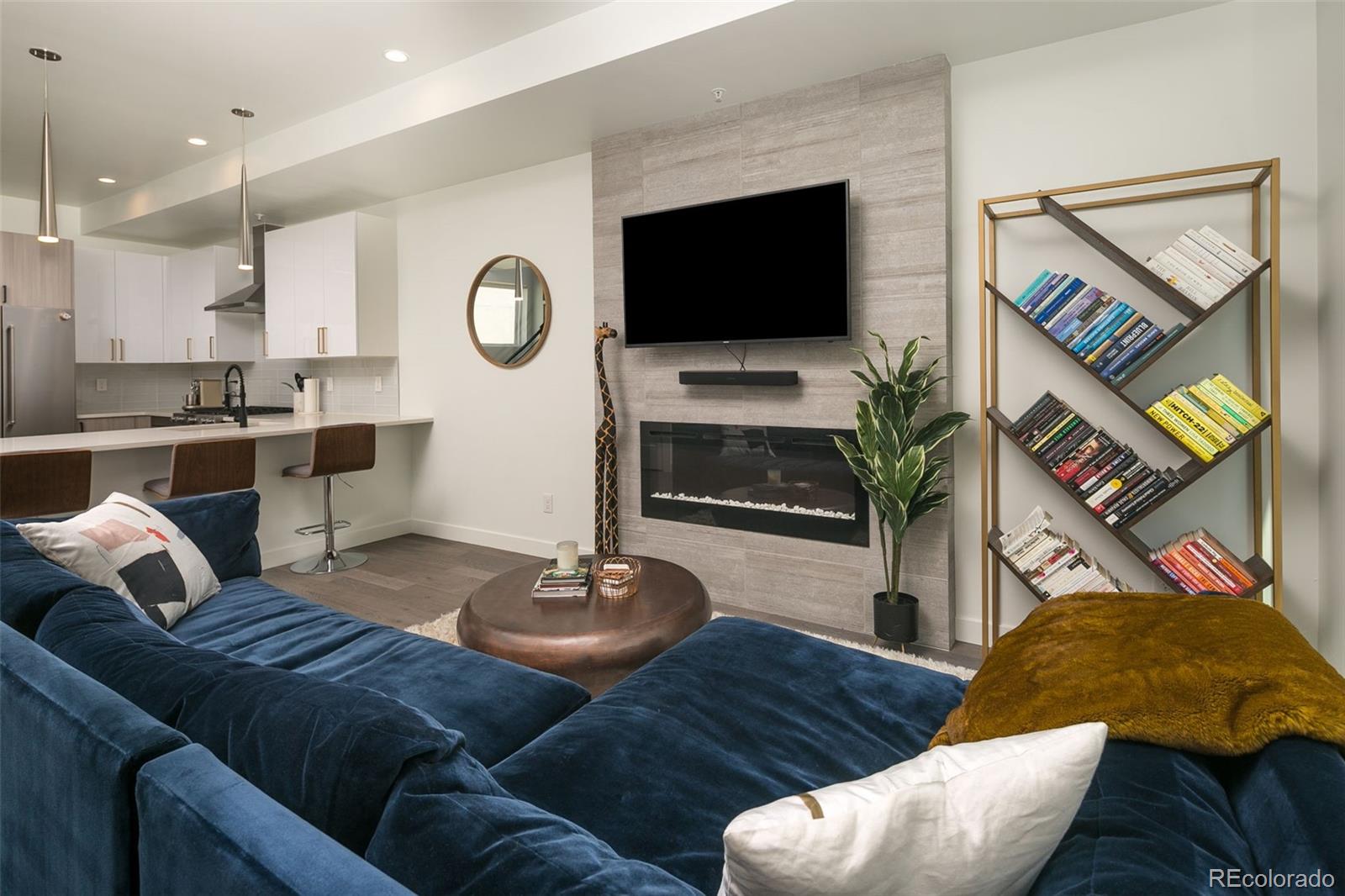 1616 Irving Street Unit: 4