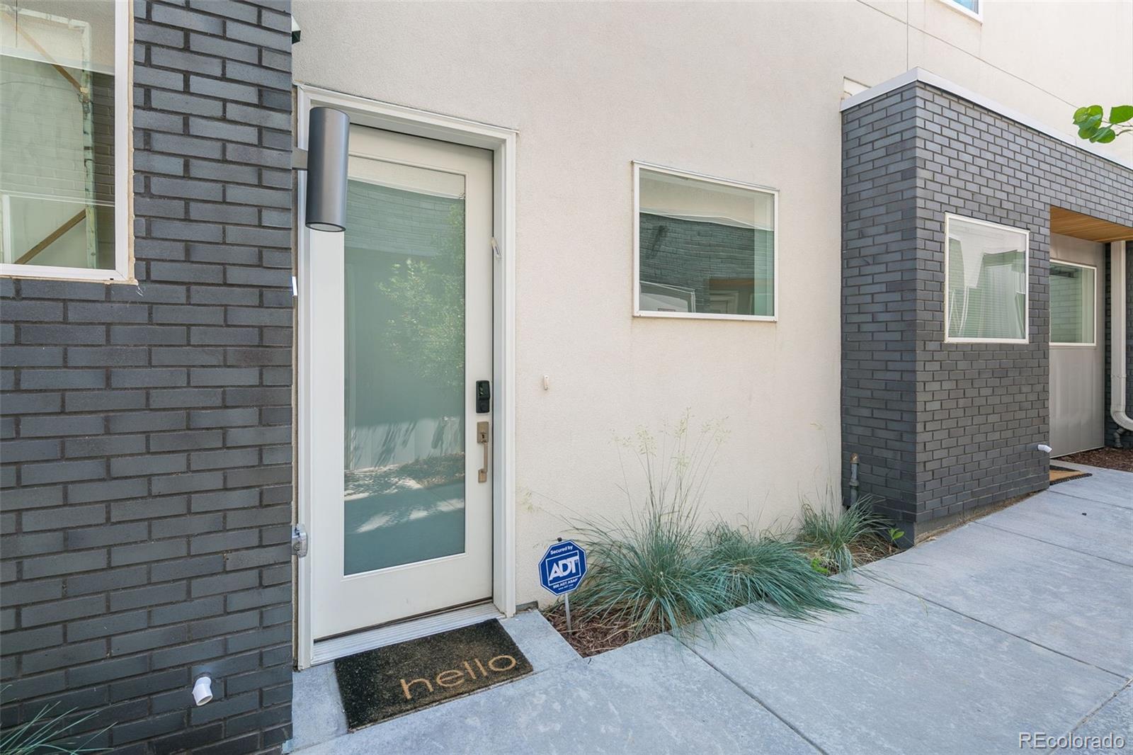 1616 Irving Street Unit: 4