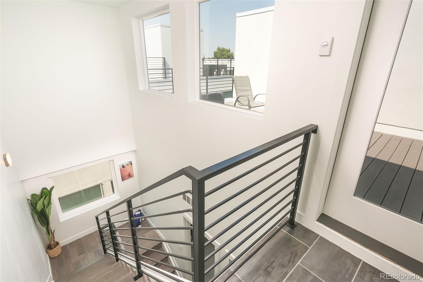 1616 Irving Street Unit: 4
