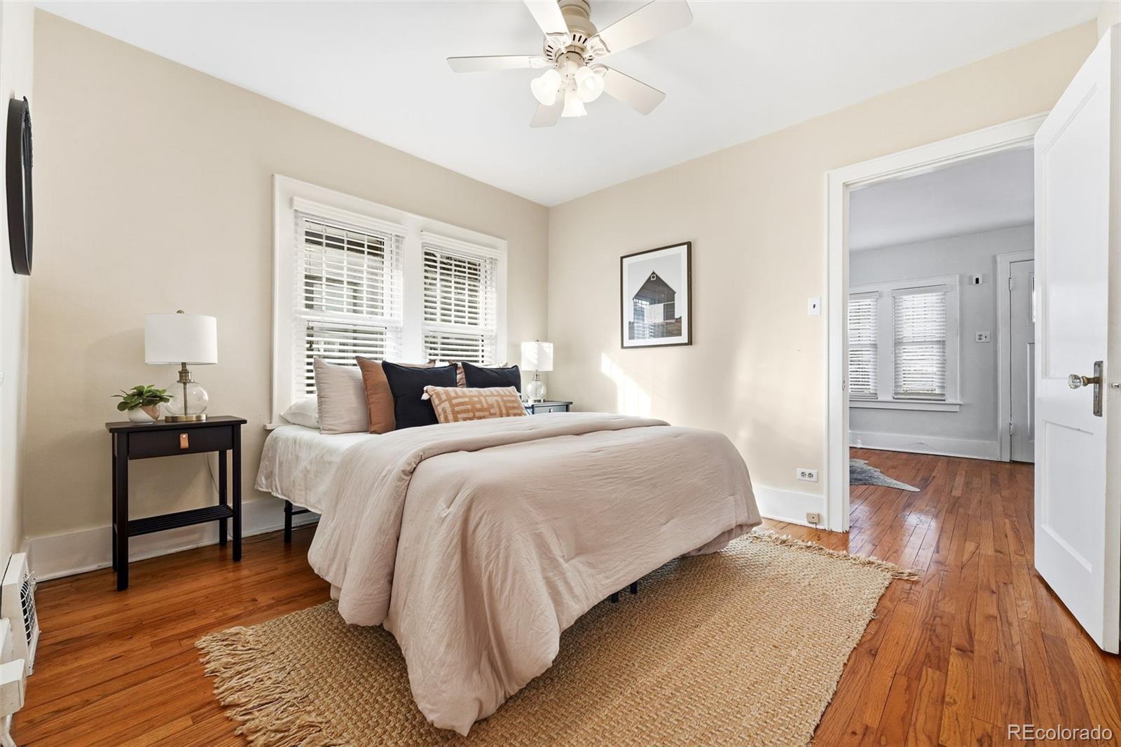 2332 N Glencoe Street