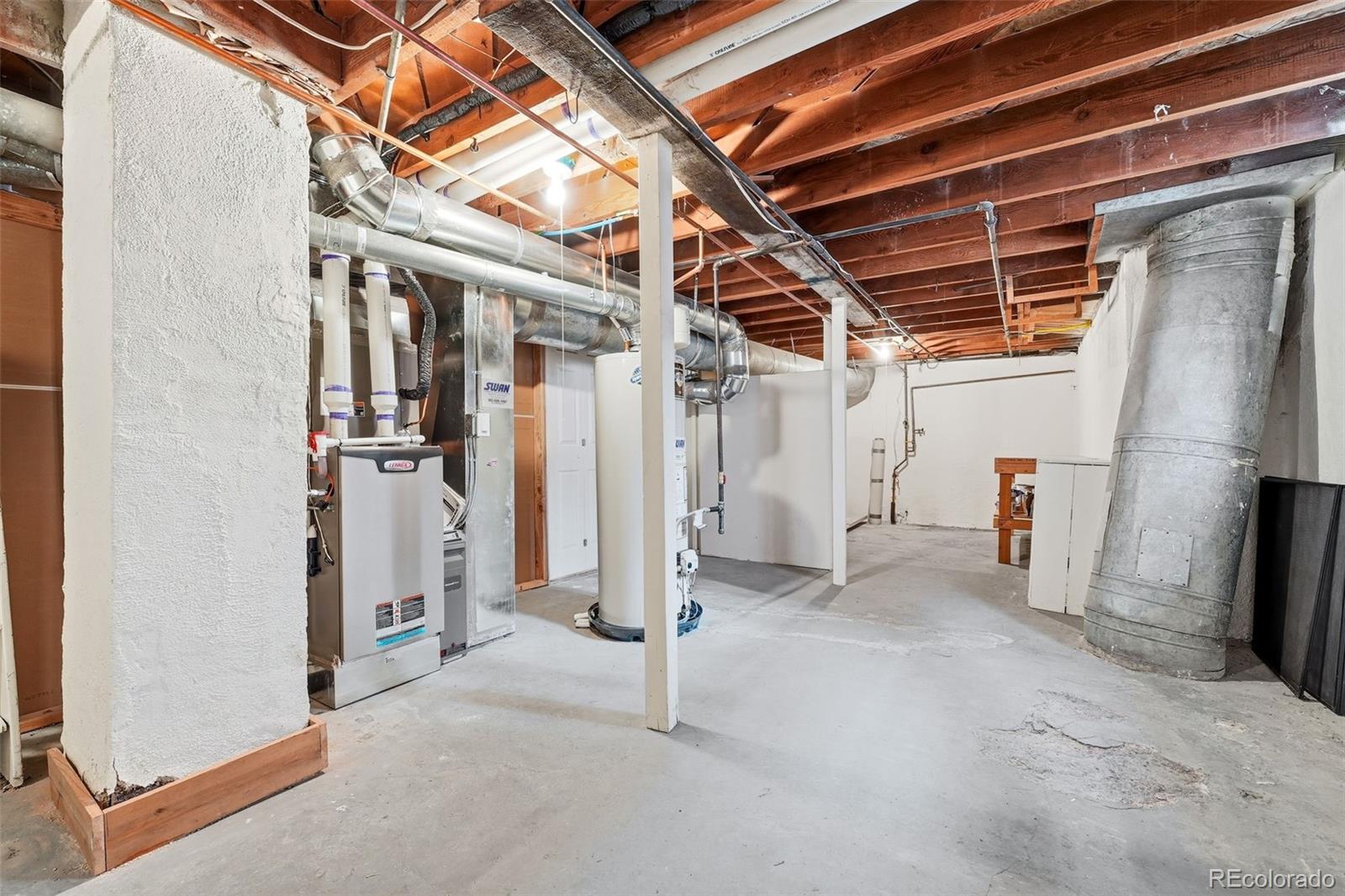 2332 N Glencoe Street