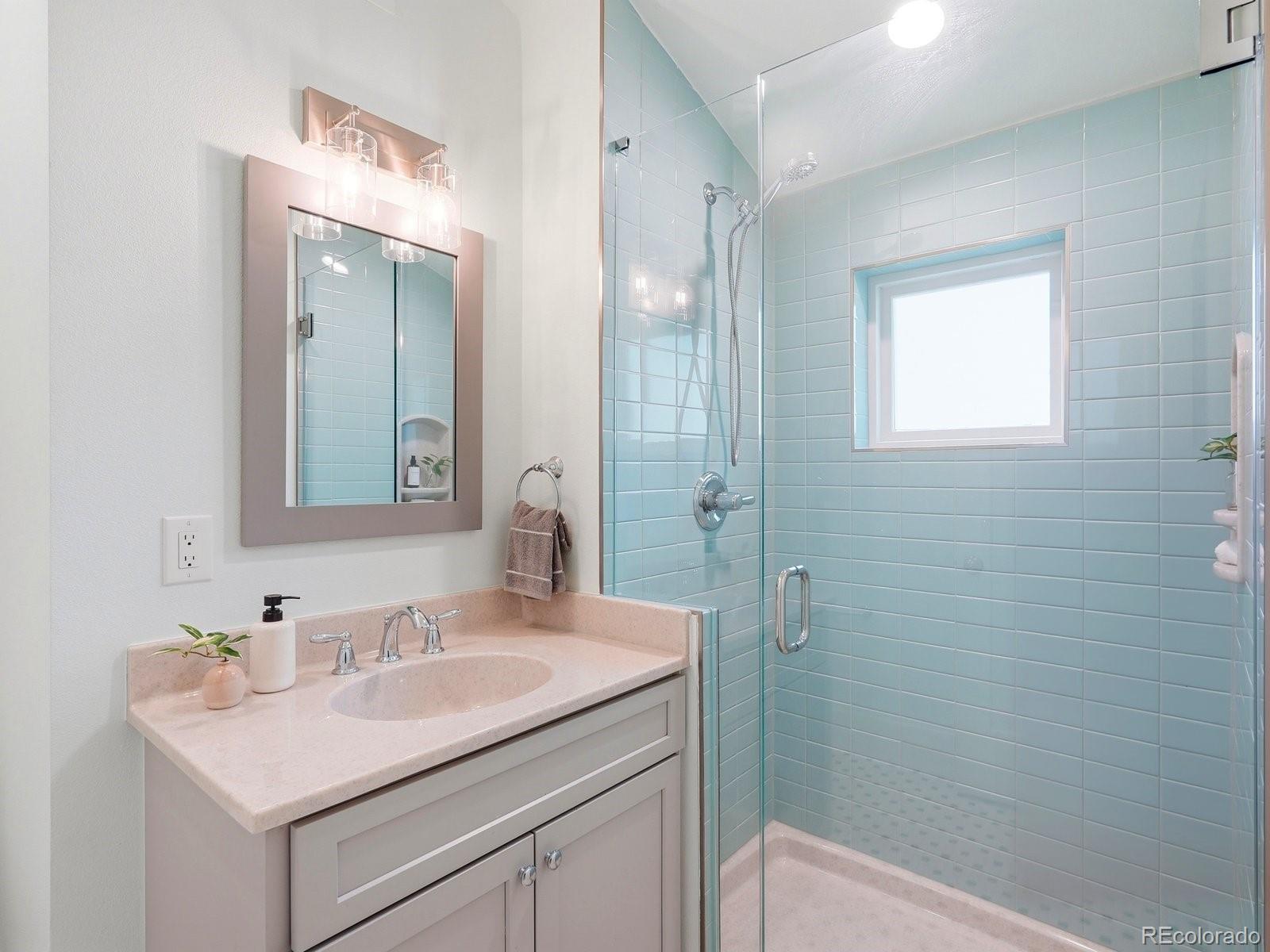 4345 E 17th Avenue Parkway