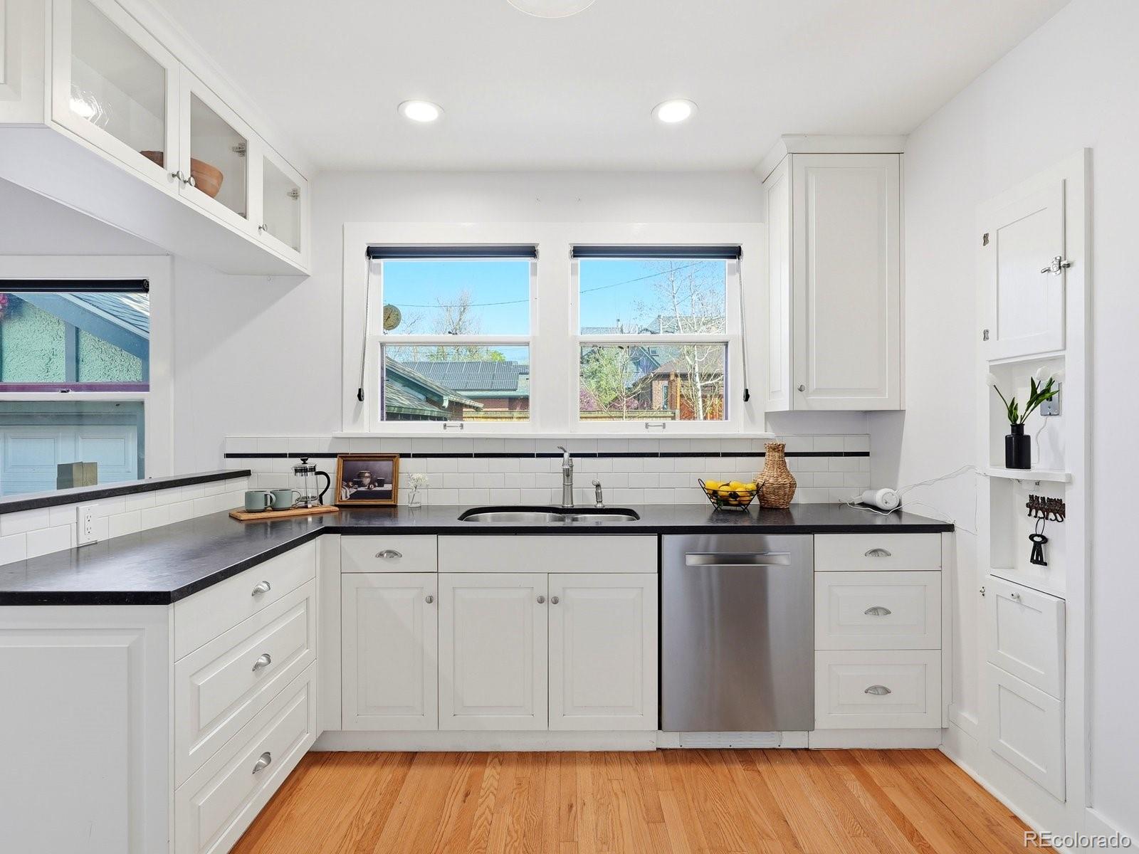 4345 E 17th Avenue Parkway