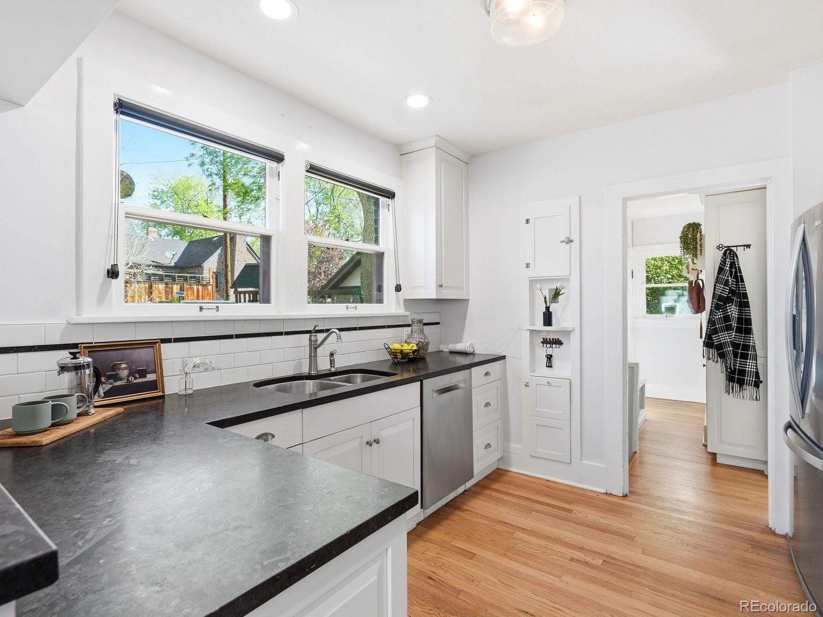 4345 E 17th Avenue Parkway