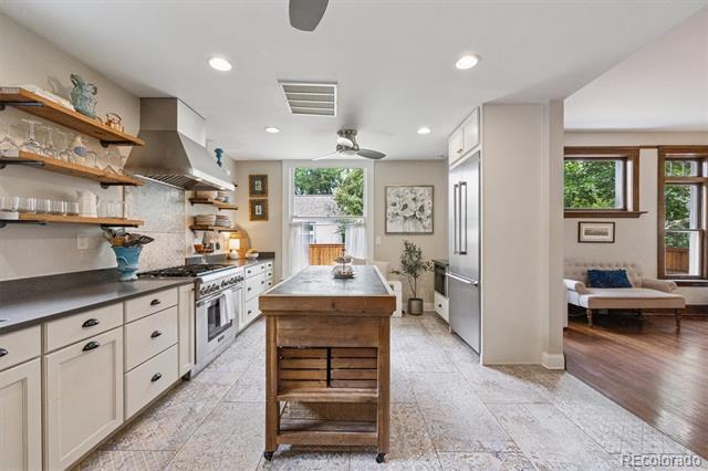 2253 Fairfax Street