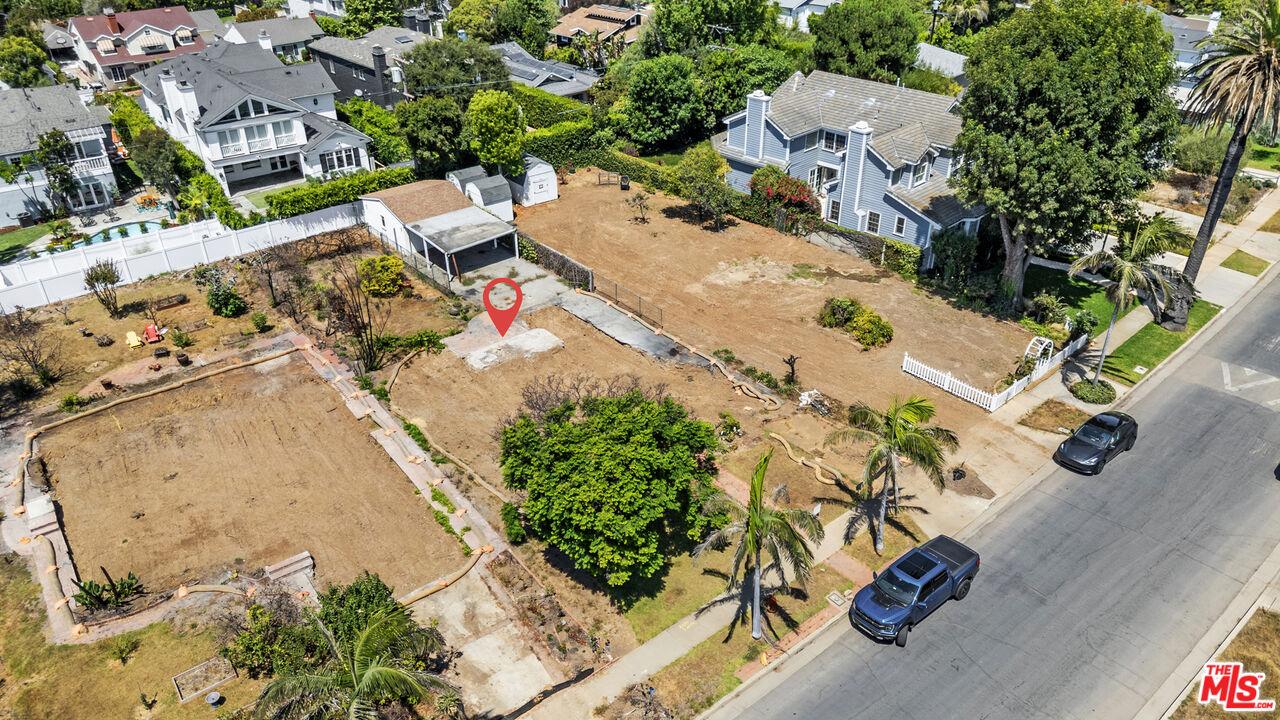 507 El Medio Ave