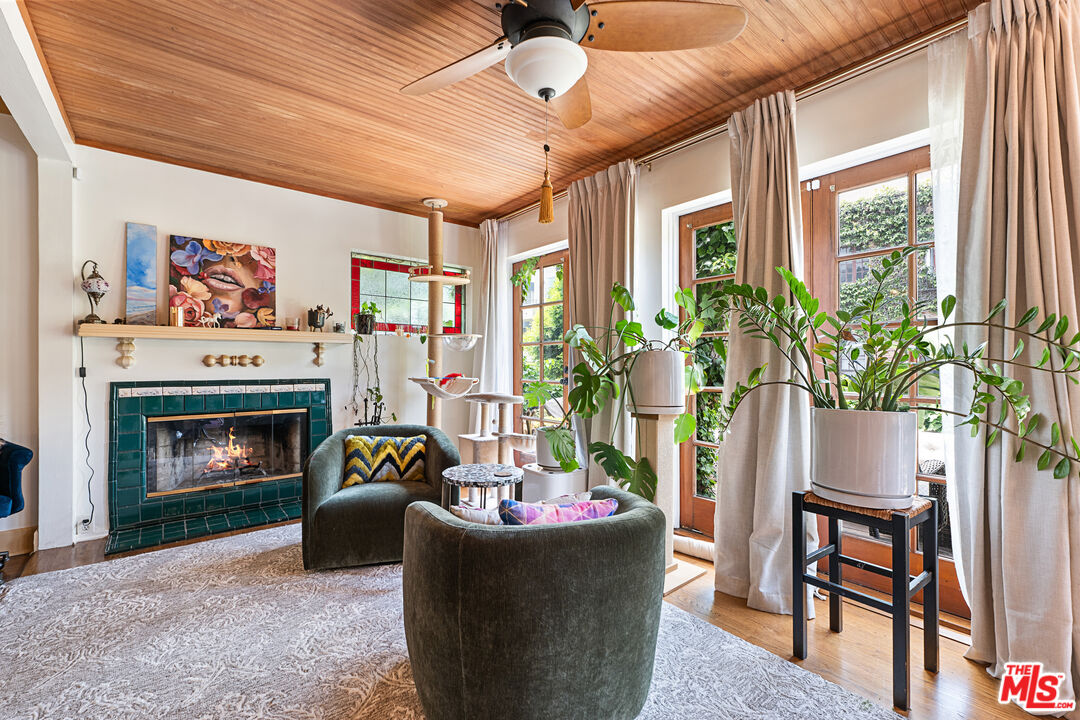 24 Westminster Ave Unit: 1
