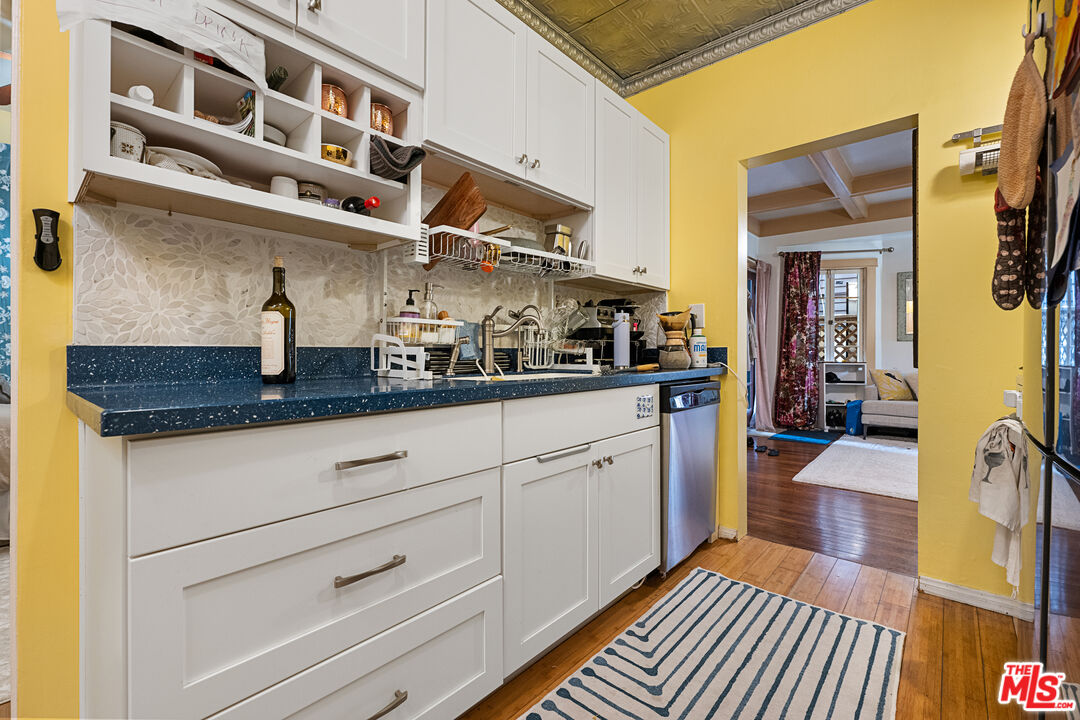 24 Westminster Ave Unit: 1