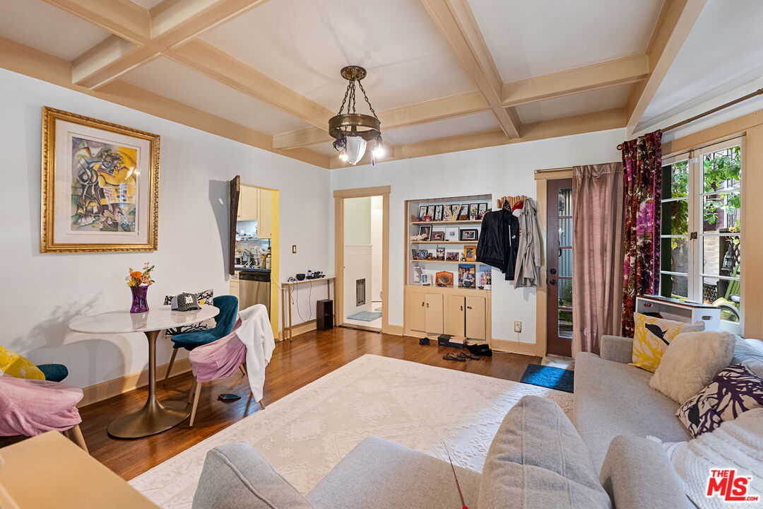 24 Westminster Ave Unit: 1