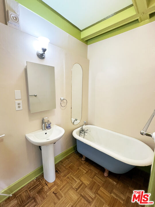 24 Westminster Ave Unit: 1