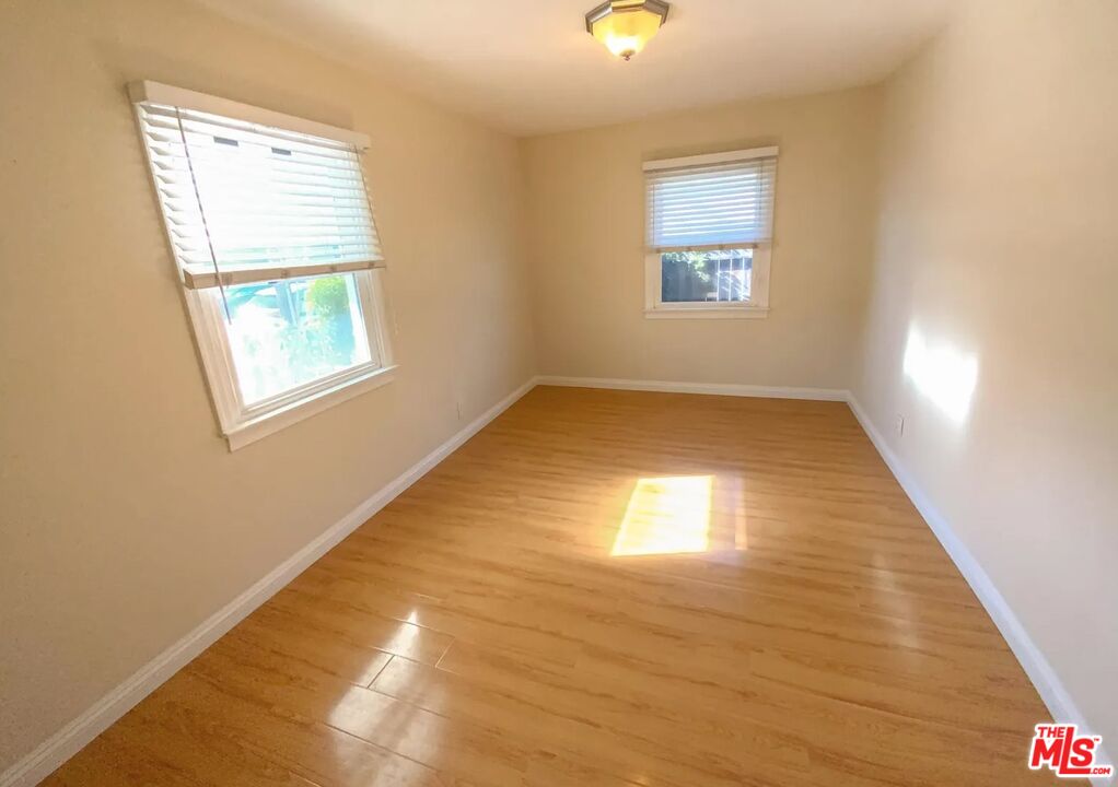 1205 Appleton Way