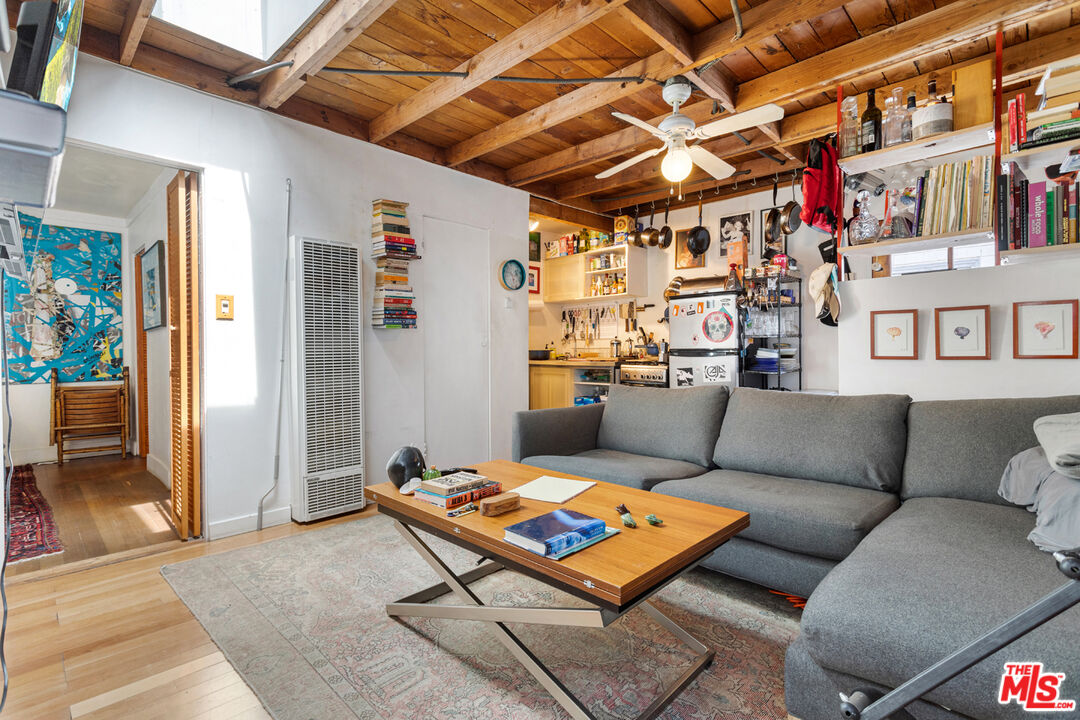 24 Westminster Ave Unit: 4