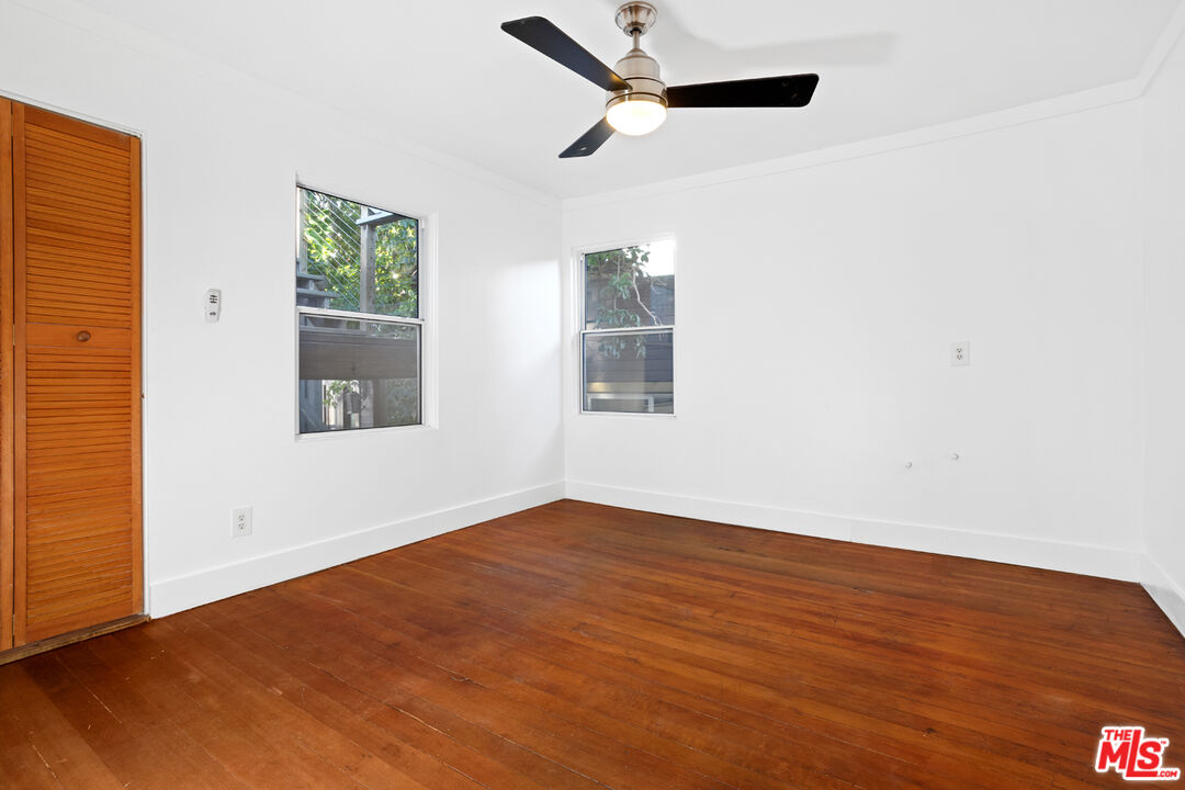 24 Westminster Ave Unit: 4