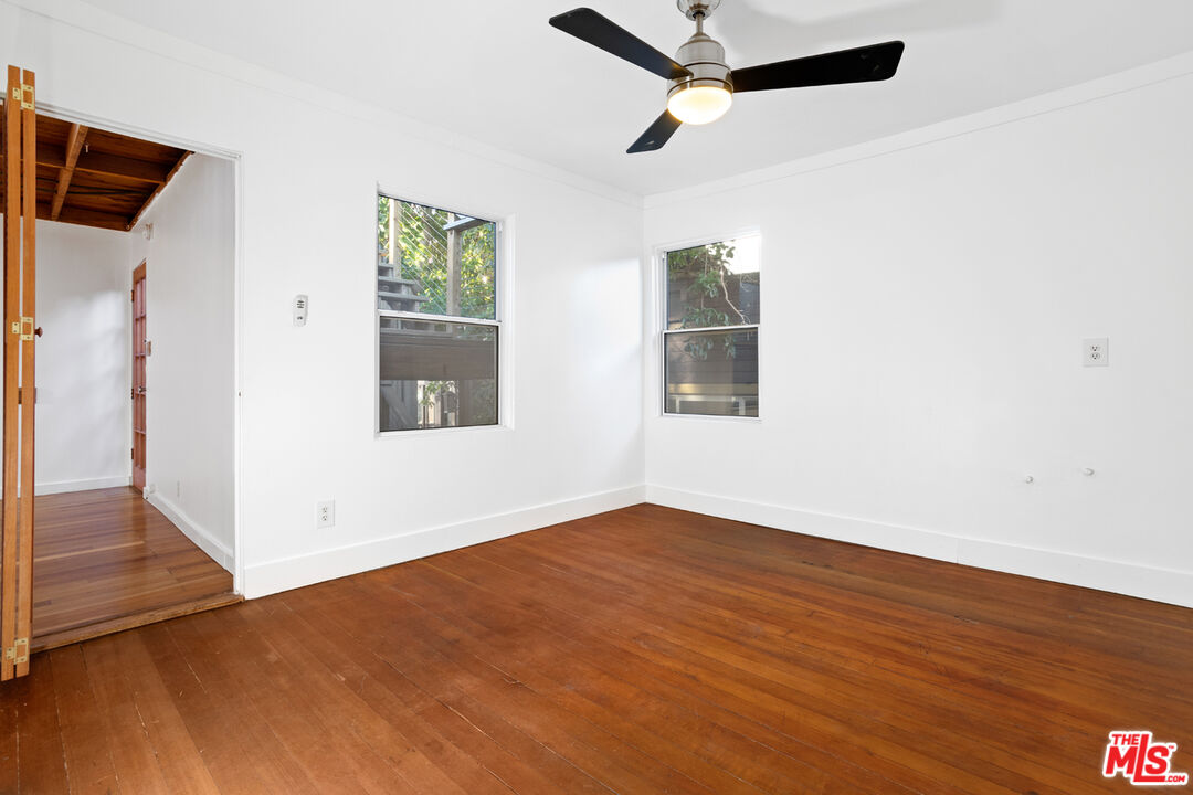 24 Westminster Ave Unit: 4