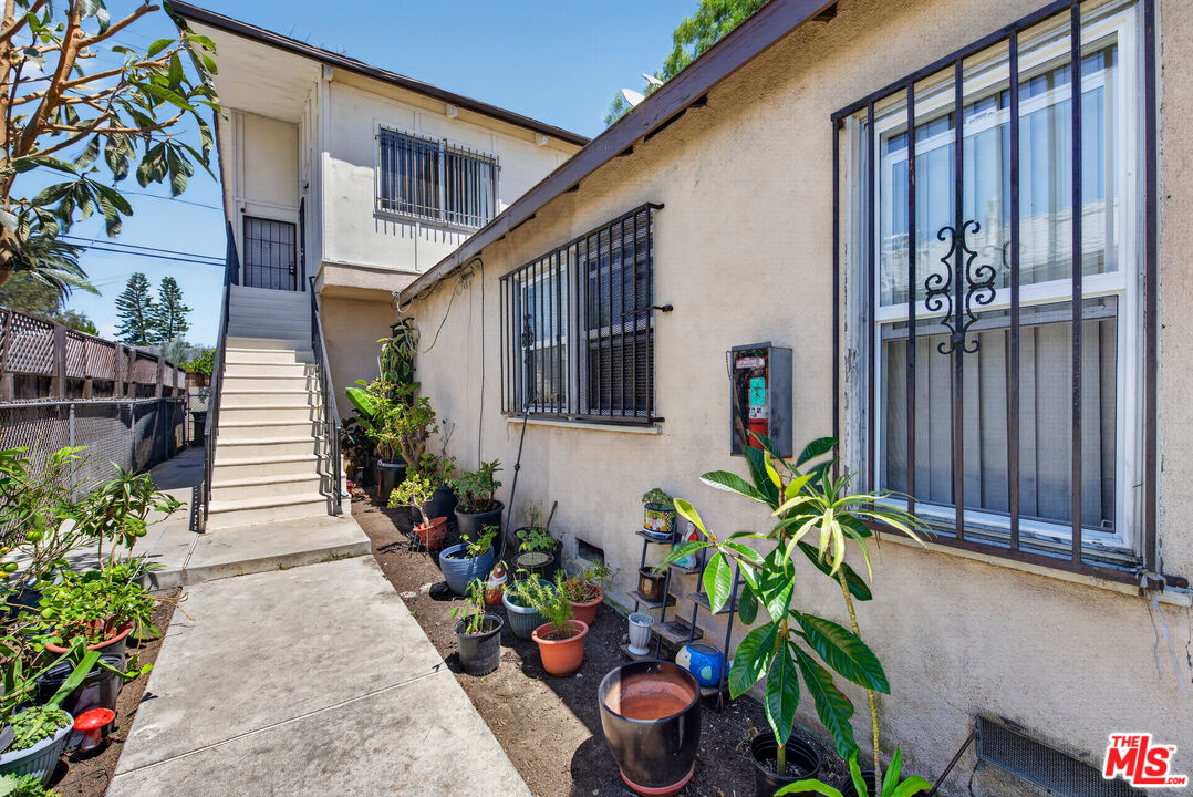 13217 Venice Blvd