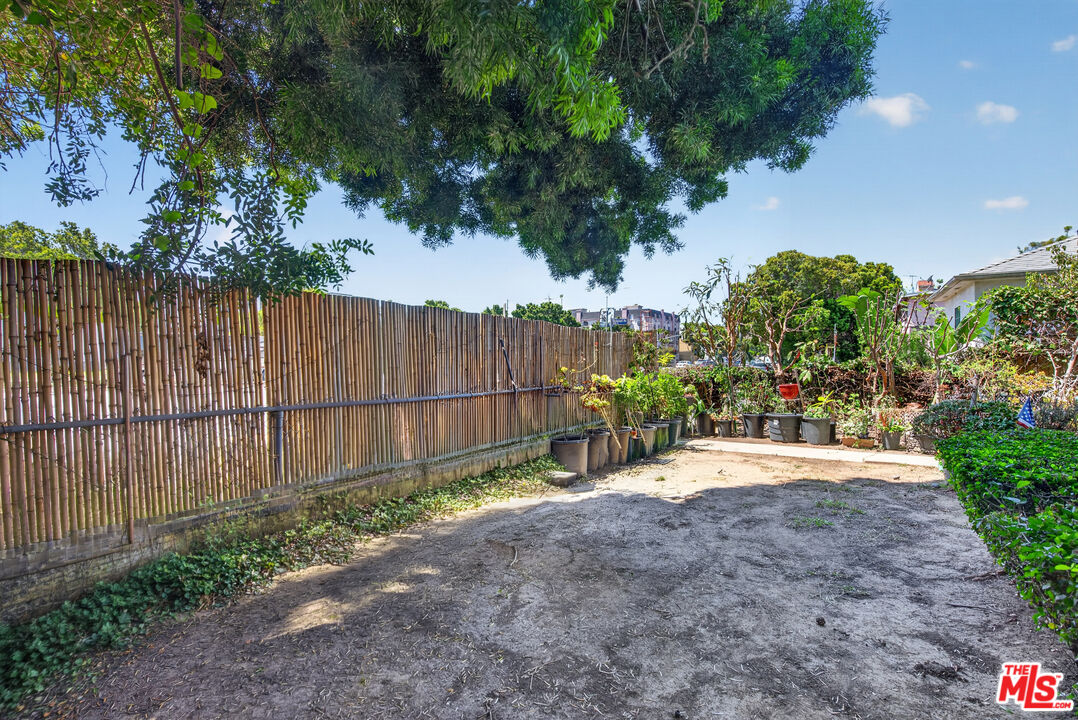 13217 Venice Blvd