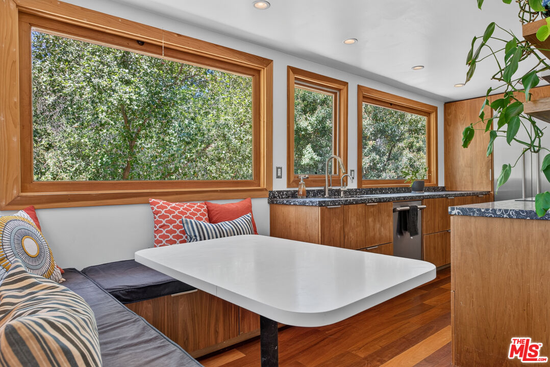 1738 Topanga Skyline Dr