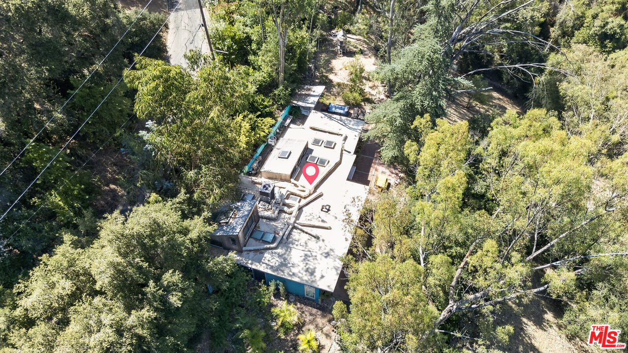1738 Topanga Skyline Dr