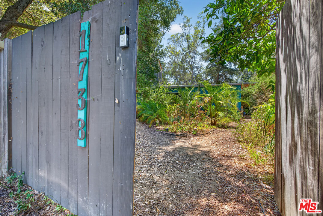 1738 Topanga Skyline Dr