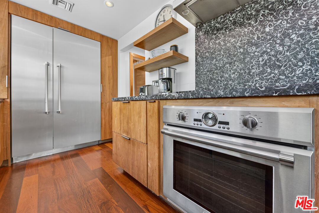 1738 Topanga Skyline Dr