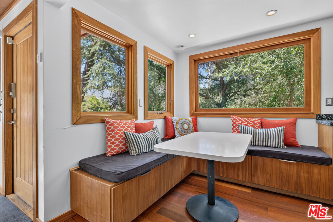 1738 Topanga Skyline Dr