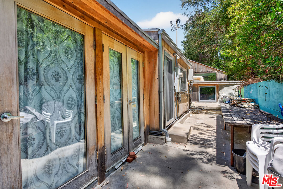 1738 Topanga Skyline Dr