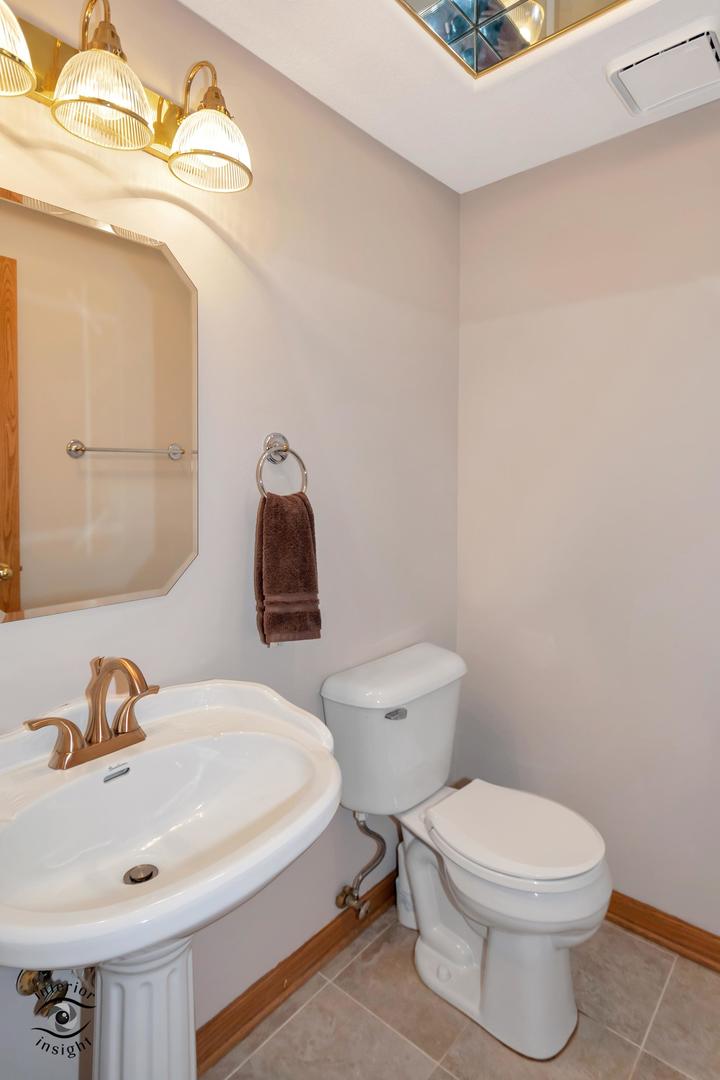 321 W Eighth Street