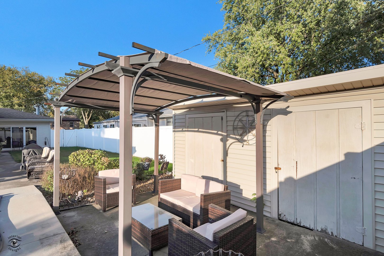 660 HOLLY Lane