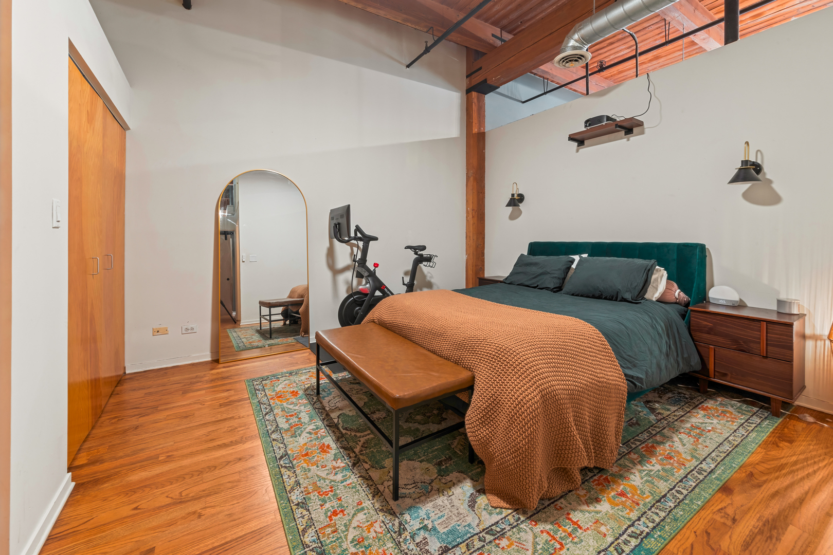 1259 N Wood Street Unit: 207