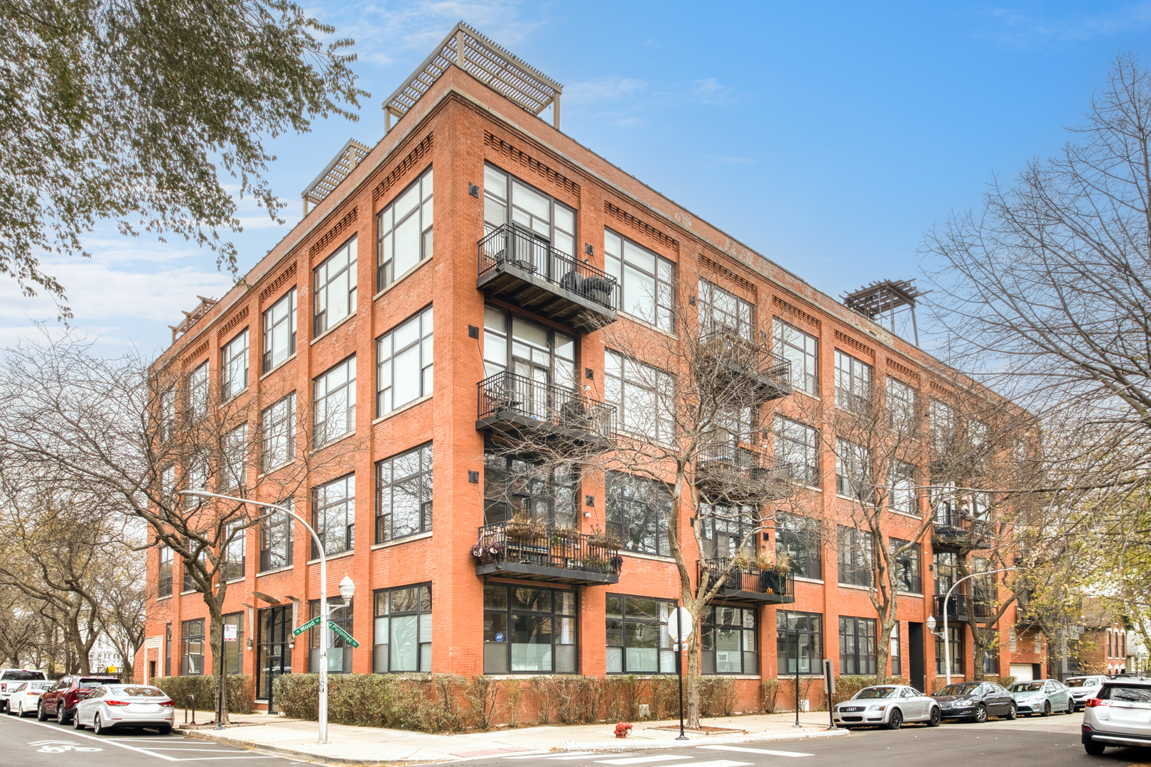1259 N Wood Street Unit: 207