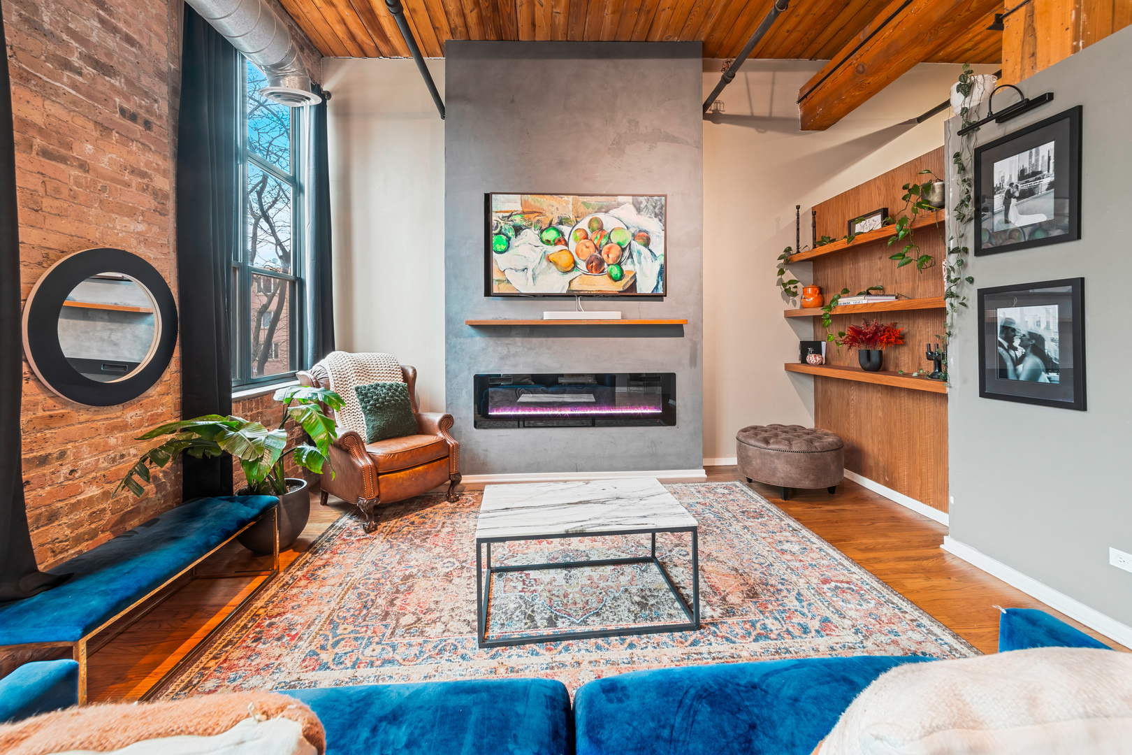 1259 N Wood Street Unit: 207