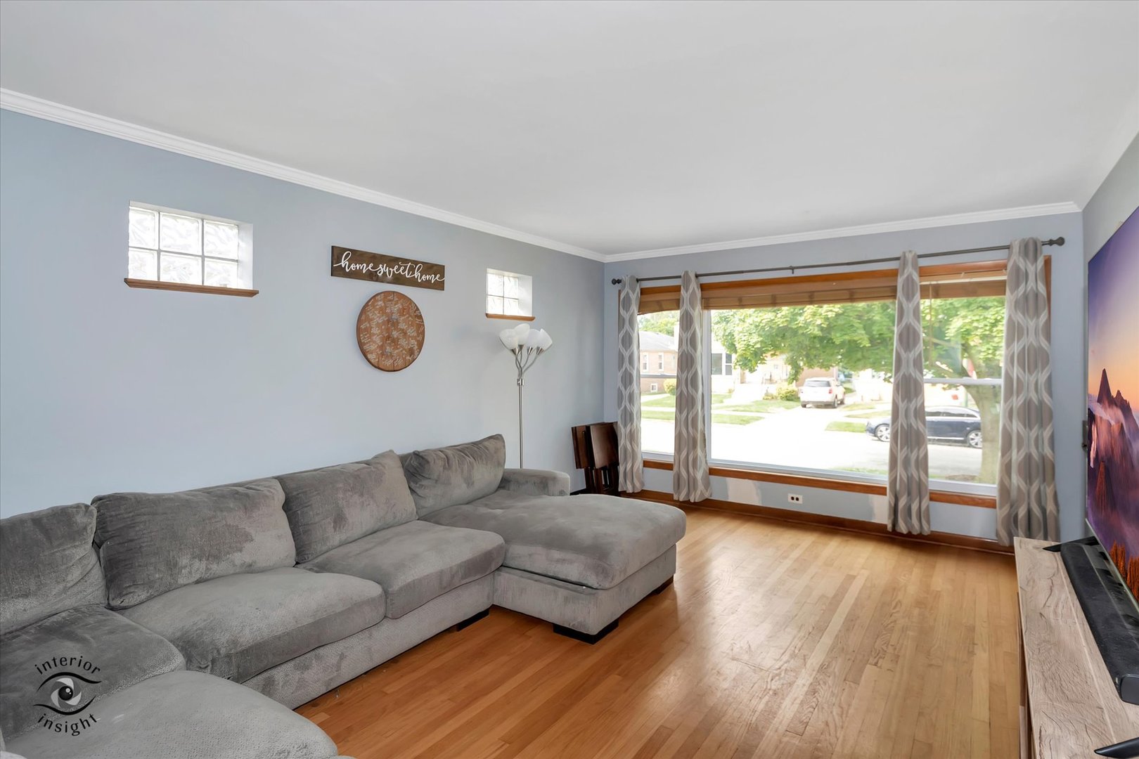 10327 S Drake Avenue