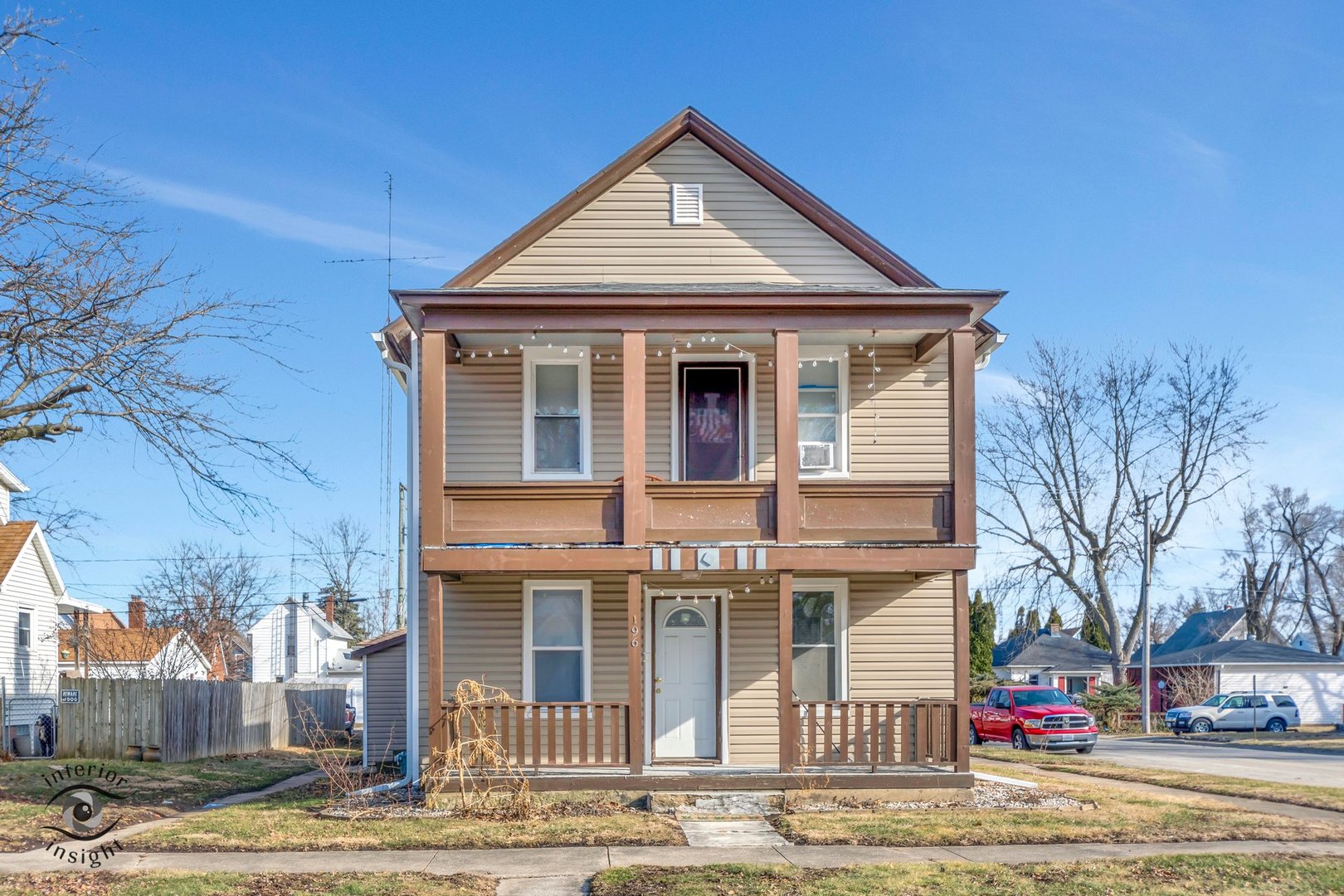 196 S Grand Avenue