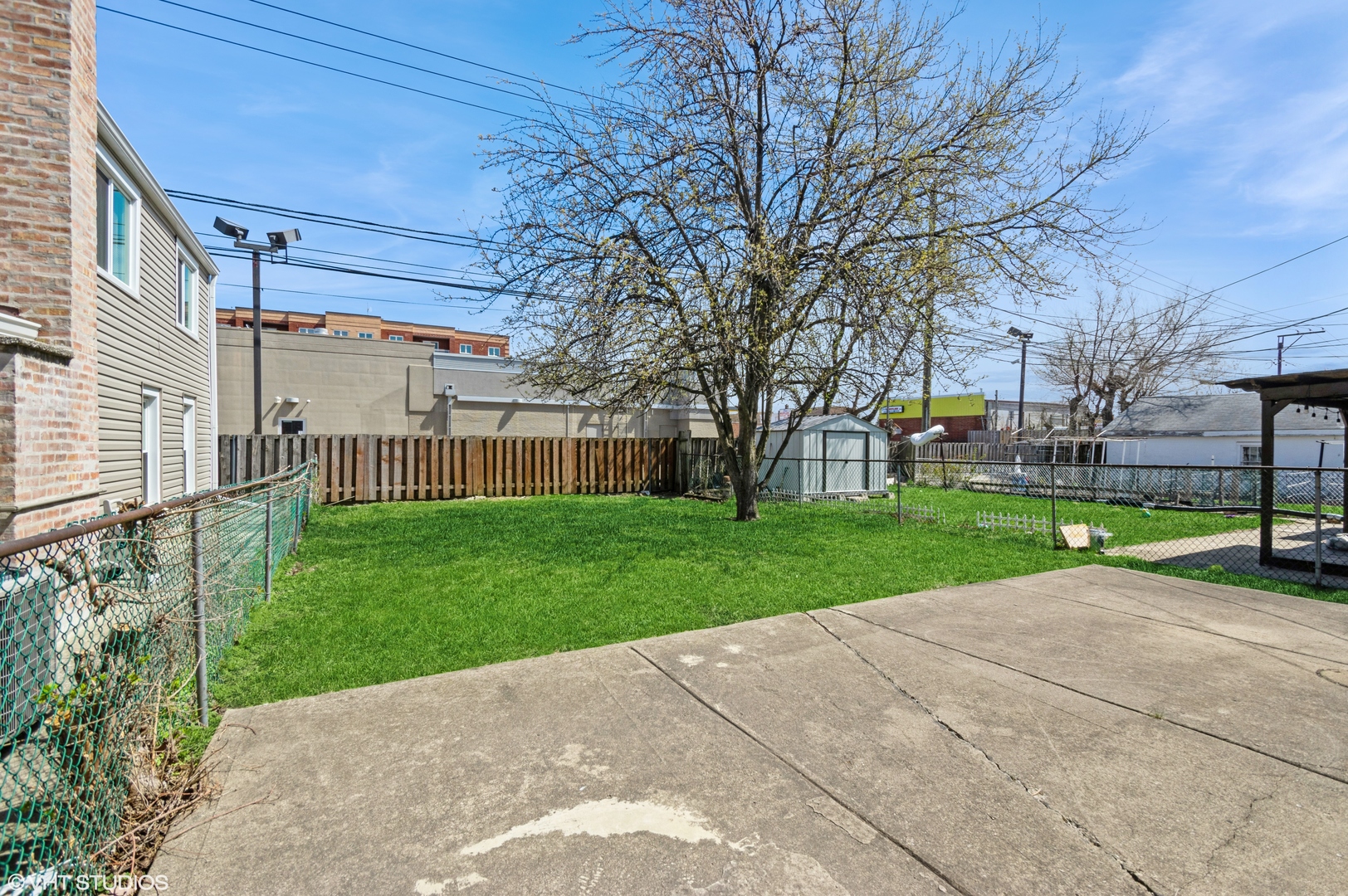 3533 N OCONTO Avenue