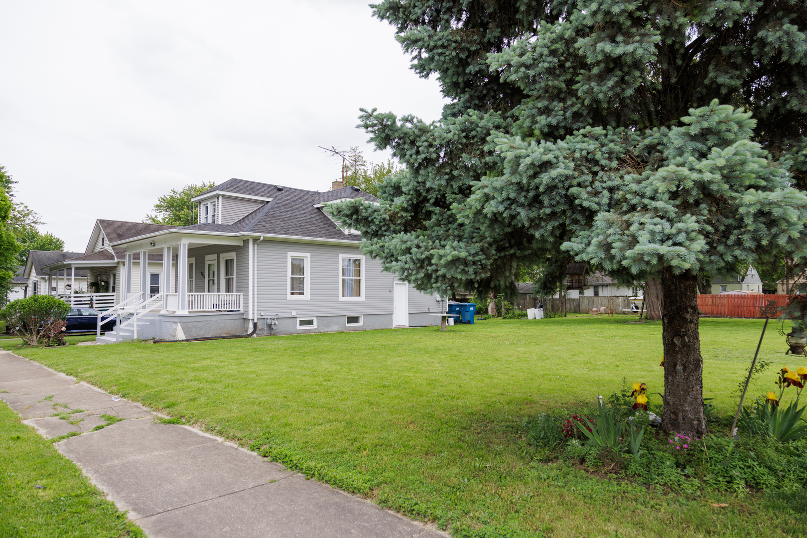385 N 7th Avenue