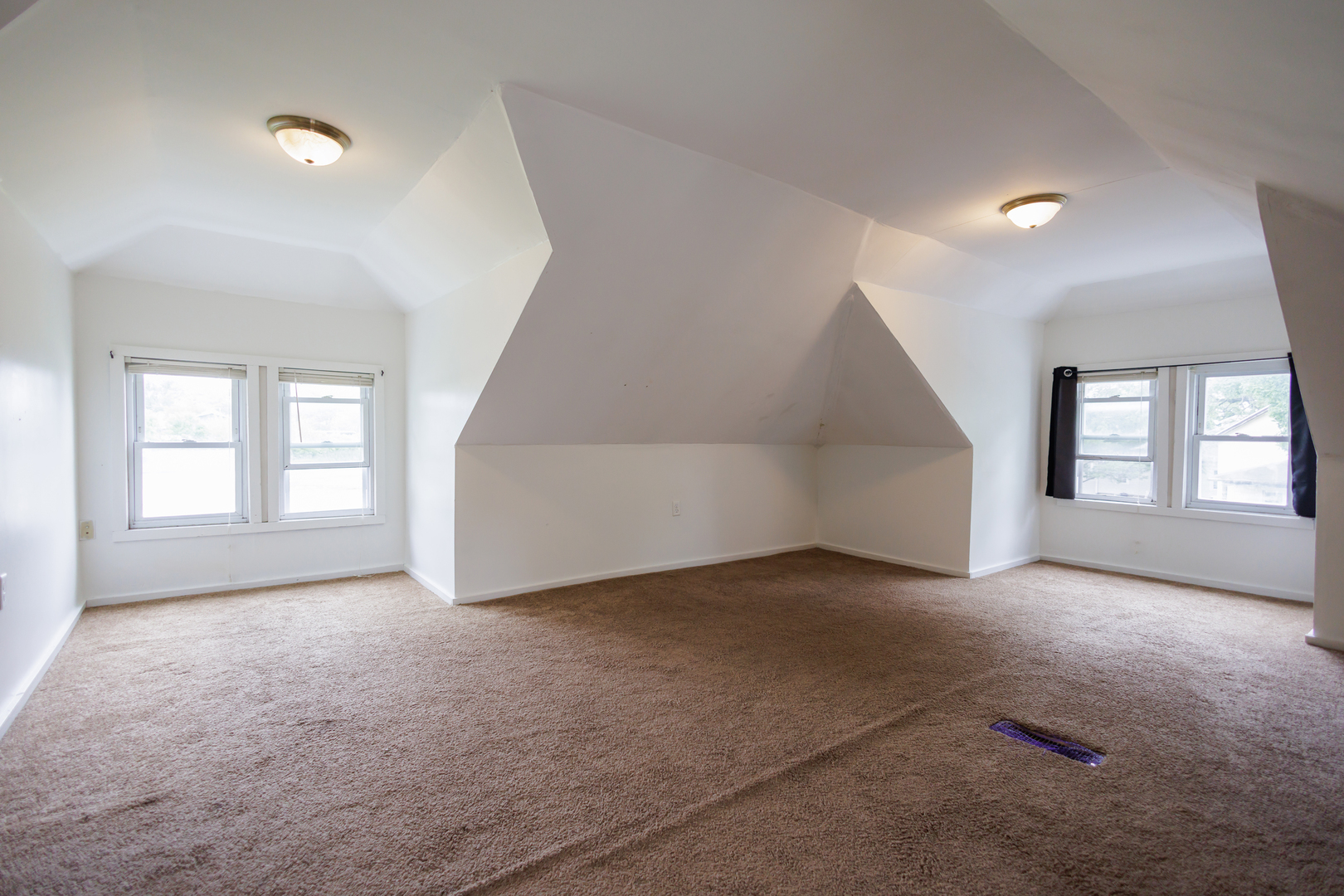 385 N 7th Avenue